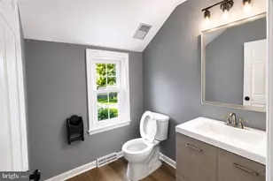 5221 Meadowbrook Dr, Mechanicsburg, PA 17050 - Photo 17