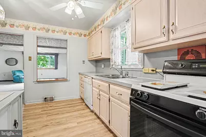 56 Sussex Road, Camp Hill, PA 17011 - Photo 5