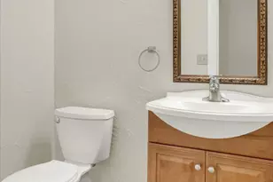 470 Woodcrest Dr, Mechanicsburg, PA 17050 - Photo 17