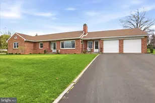 630 Charles St, Shippensburg, PA 17257 - Photo 1