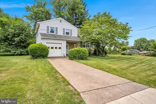 6054 Edward Dr, Mechanicsburg, PA 17050 - Photo 3