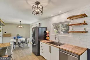 15 Center Dr, Camp Hill, PA 17011 - Photo 9