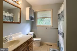 1700 Fairmont Dr, Mechanicsburg, PA 17055 - Photo 25