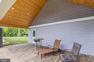 2010 Lenox St, Camp Hill, PA 17011 - Photo 15