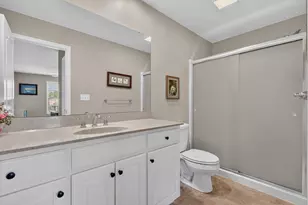 102 Drury Ln, Mechanicsburg, PA 17050 - Photo 9