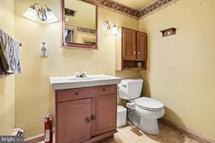 2143 Newville Rd, Carlisle, PA 17015 - Photo 13