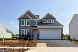 905 Fairfield Ln, Shippensburg, PA 17257 - Photo 1