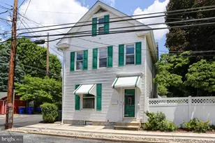 9 S Washington St, Mechanicsburg, PA 17055 - Photo 3