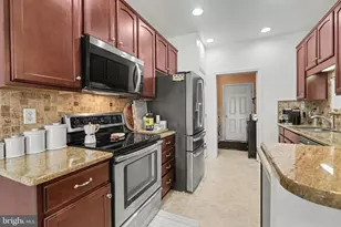224 Aldenwood Dr, Carlisle, PA 17015 - Photo 15