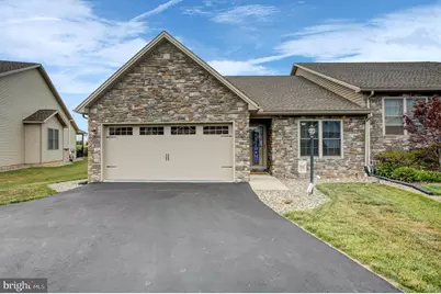253 Pin Oak Lane, Shippensburg, PA 17257 - Photo 1