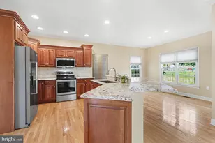 1 Marina Dr, Camp Hill, PA 17011 - Photo 7