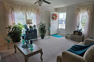 300 Oriole Dr, Carlisle, PA 17013 - Photo 3