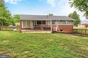 800 Redwood Dr, Carlisle, PA 17013 - Photo 5