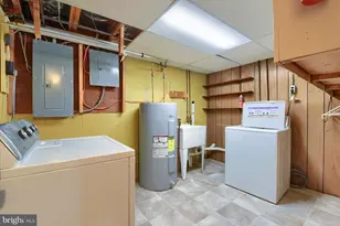 800 Redwood Dr, Carlisle, PA 17013 - Photo 29