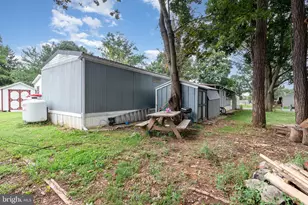 110 Shippensburg Mobile Estate, Shippensburg, PA 17257 - Photo 23