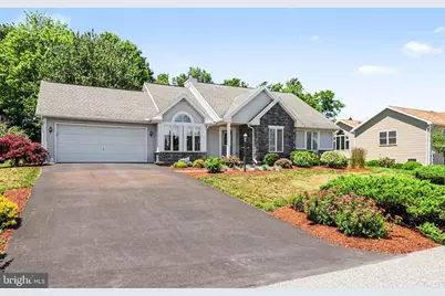 32 Teaberry Drive, Carlisle, PA 17015 - Photo 3