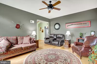 3 Jamestown Square, Mechanicsburg, PA 17050 - Photo 5