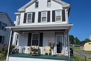 113 Chestnut St, Mount Holly Springs, PA 17065 - Photo 1