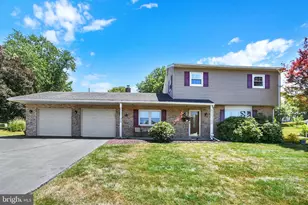 909 Wakefield Ave, Mechanicsburg, PA 17055 - Photo 1