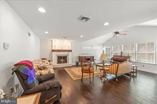 702 Robert St, Mechanicsburg, PA 17055 - Photo 15