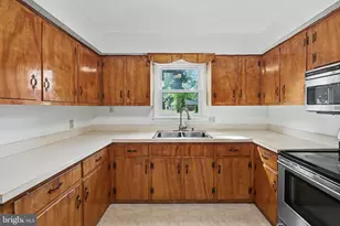 815 Fairview Rd, Carlisle, PA 17013 - Photo 11