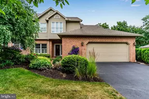 536 Bridgeview Dr, Lemoyne, PA 17043 - Photo 1
