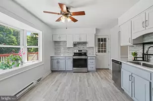 2125 Douglas Dr, Carlisle, PA 17013 - Photo 9