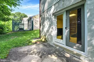 202 Marion Ave, Carlisle, PA 17013 - Photo 15