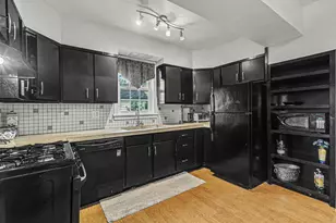 215 Walnut St, Carlisle, PA 17013 - Photo 11