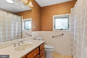450 N 25th St, Camp Hill, PA 17011 - Photo 23