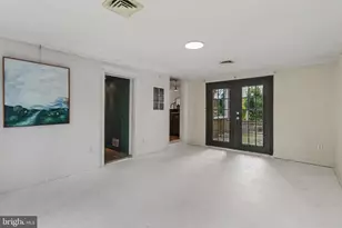 10 Country Club Pl E, Camp Hill, PA 17011 - Photo 13
