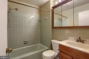 517 Lamp Post Ln, Camp Hill, PA 17011 - Photo 17
