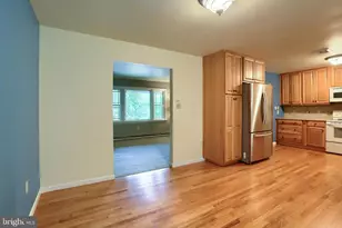 517 Lamp Post Ln, Camp Hill, PA 17011 - Photo 9