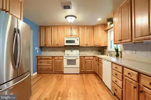 517 Lamp Post Ln, Camp Hill, PA 17011 - Photo 11