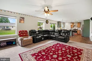 23 Essex Dr, Carlisle, PA 17015 - Photo 5