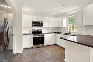 323 Stonehedge Ln, Mechanicsburg, PA 17055 - Photo 11