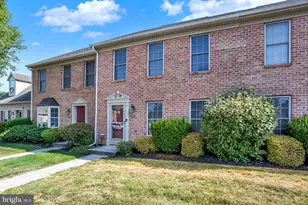 323 Stonehedge Ln, Mechanicsburg, PA 17055 - Photo 3