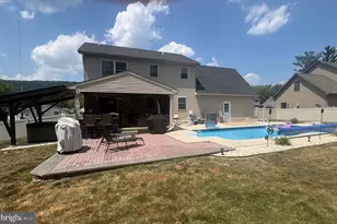 17 Pennsboro Dr, Enola, PA 17025 - Photo 3