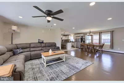 21 East Street, Mount Holly Springs, PA 17065 - Photo 5