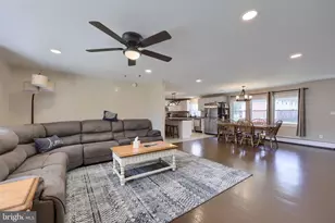 21 East St, Mount Holly Springs, PA 17065 - Photo 5