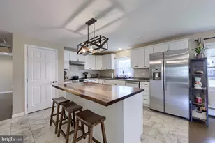 21 East St, Mount Holly Springs, PA 17065 - Photo 11