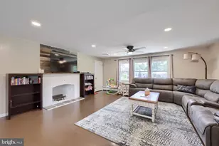 21 East St, Mount Holly Springs, PA 17065 - Photo 5