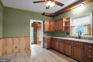 21 H St, Carlisle, PA 17013 - Photo 9