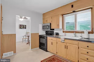 1003 Rockledge Dr, Carlisle, PA 17015 - Photo 11