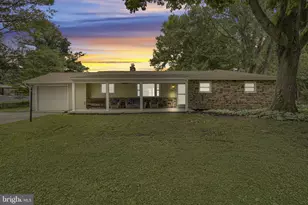 1003 Rockledge Dr, Carlisle, PA 17015 - Photo 1