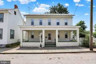 14 Chestnut St, Newville, PA 17241 - Photo 1
