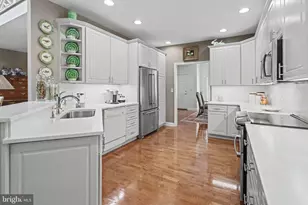 12 Crain Cir, Lemoyne, PA 17043 - Photo 7