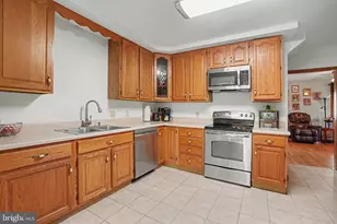 924 W Trindle Rd, Mechanicsburg, PA 17055 - Photo 13