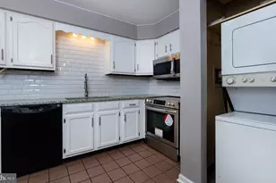 1147 Nanroc Dr, Mechanicsburg, PA 17055 - Photo 11