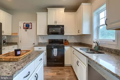 304 Lexington Lane, Shippensburg, PA 17257 - Photo 7